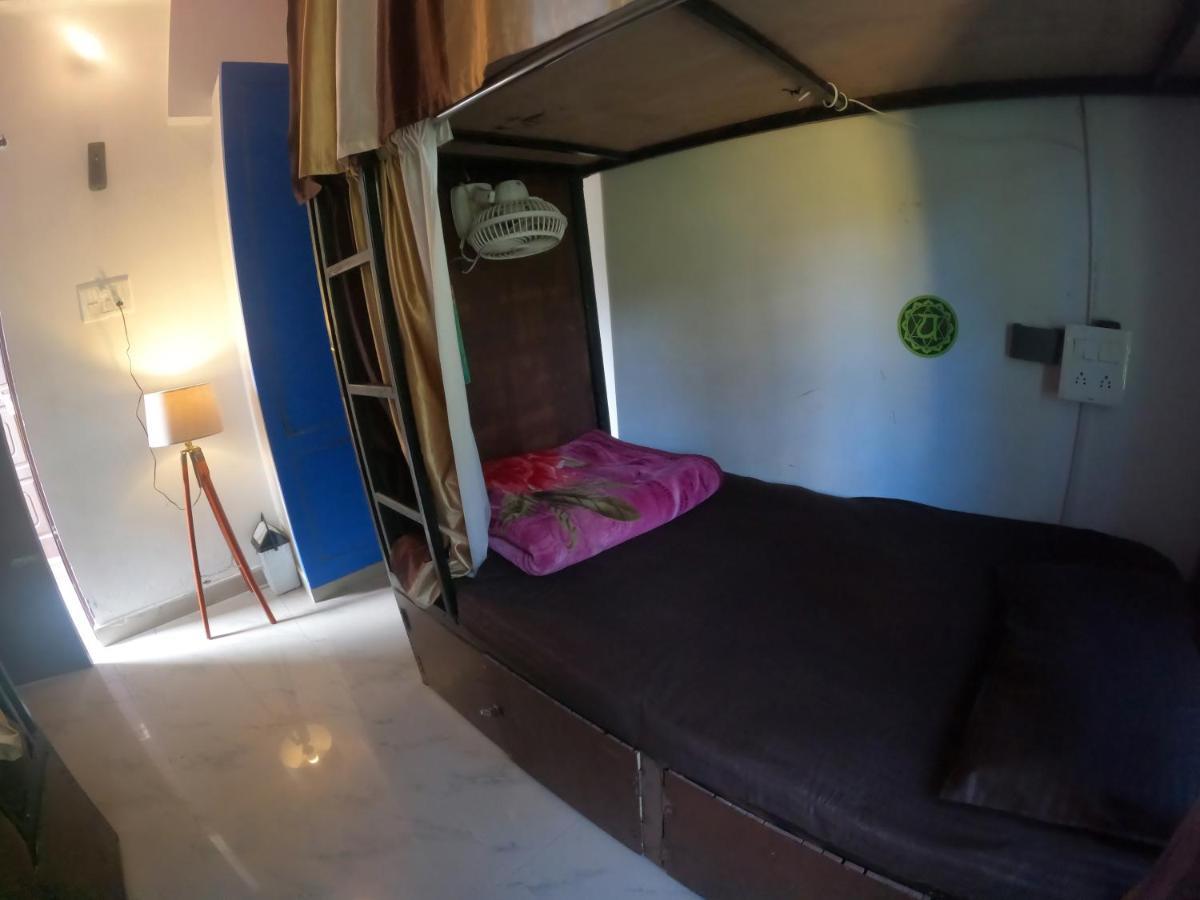 Hobbit House Hostel Rishīkesh Eksteriør billede